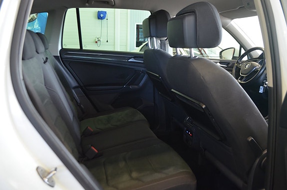 Volkswagen Tiguan 22 of 27
