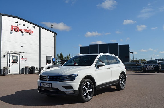 Volkswagen Tiguan 2 of 27