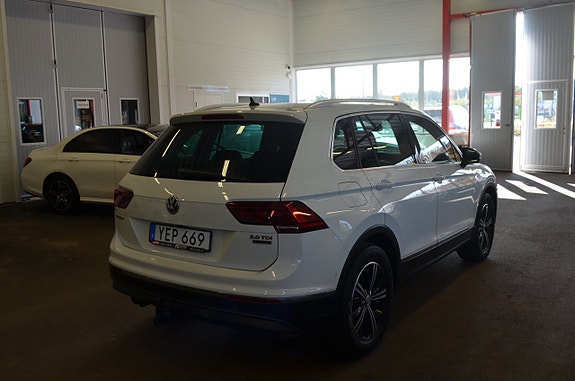 Volkswagen Tiguan 15 of 27