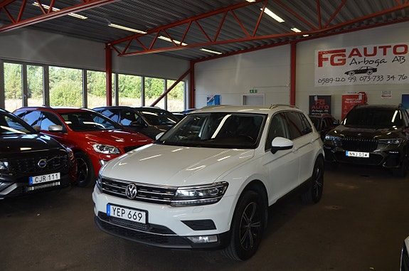 Volkswagen Tiguan 10 of 27
