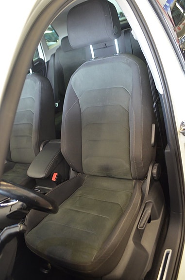 Volkswagen Tiguan 21 of 27