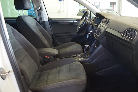 Volkswagen Tiguan 17 of 27