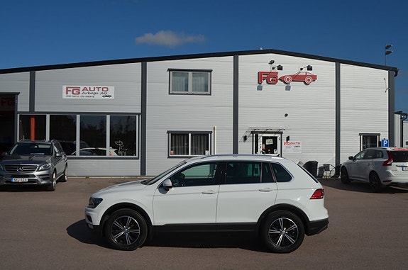 Volkswagen Tiguan 3 of 27