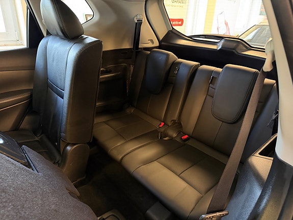 Nissan X-Trail 17 of 30