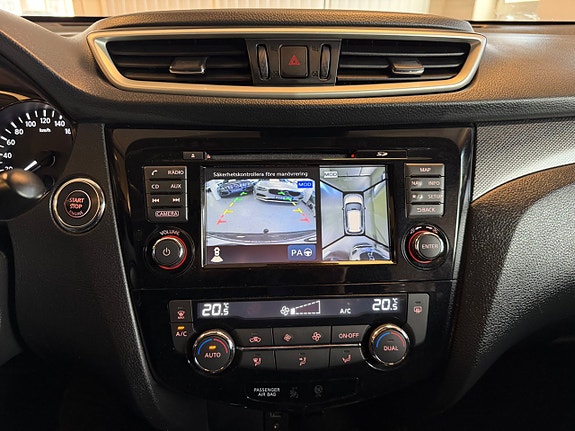Nissan X-Trail 26 of 30