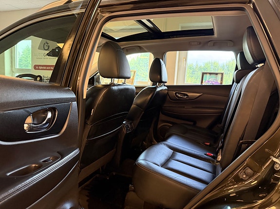 Nissan X-Trail 16 of 30