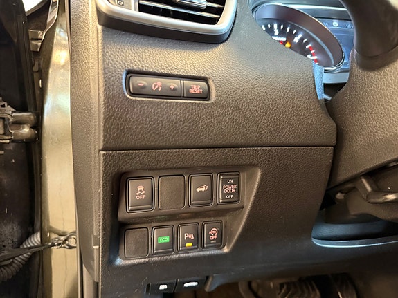 Nissan X-Trail 30 of 30