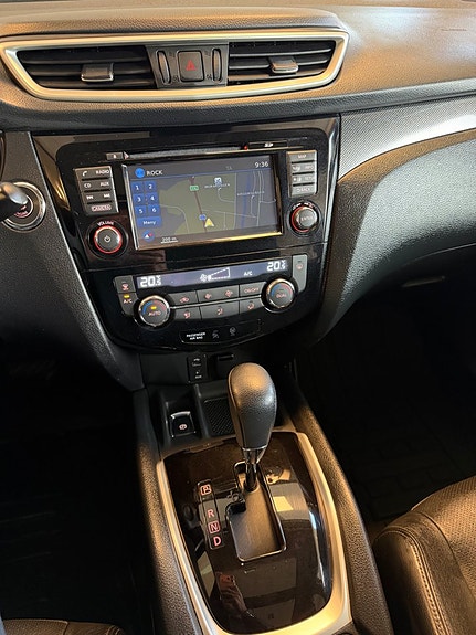 Nissan X-Trail 27 of 30