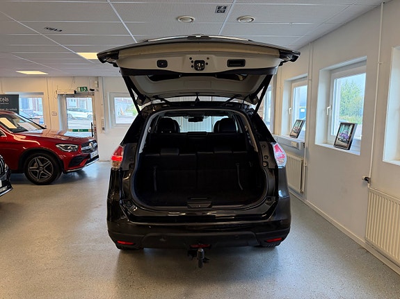 Nissan X-Trail 18 of 30