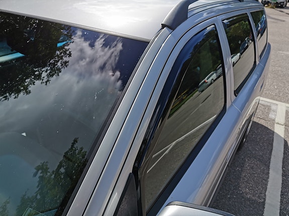 Volvo V70 5 of 19