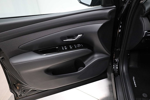 Hyundai Tucson 16 of 28
