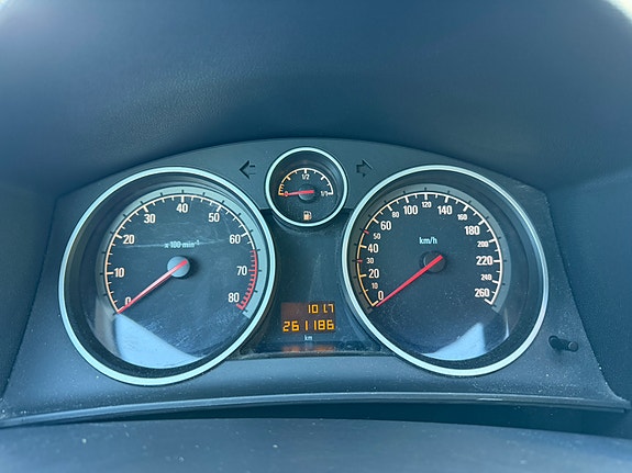 Opel Astra 4 of 4