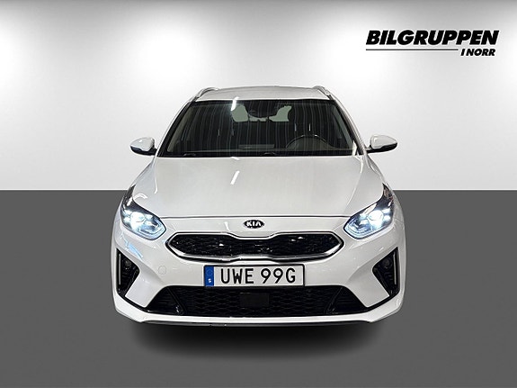 Kia Ceed 2 of 18