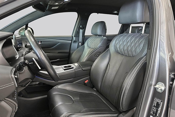 Hyundai Santa Fe 8 of 26