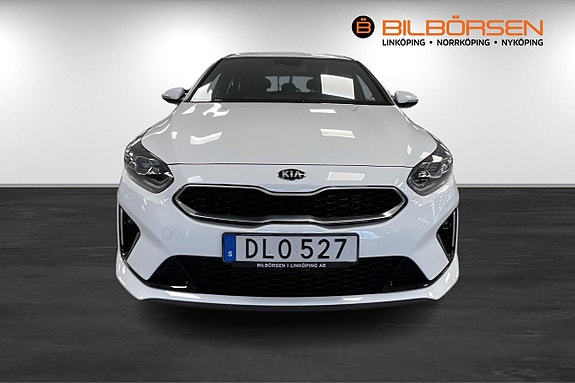 Kia Ceed 2 of 14