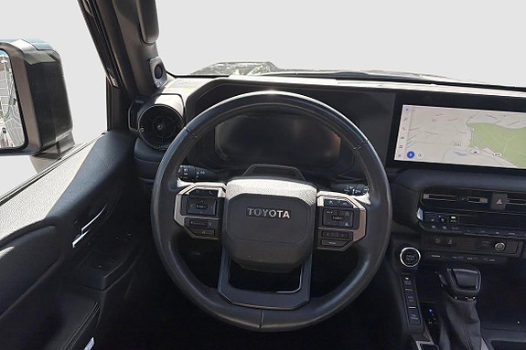 Toyota Land Cruiser 11 of 19