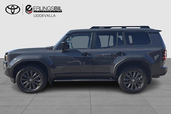 Toyota Land Cruiser 4 of 19