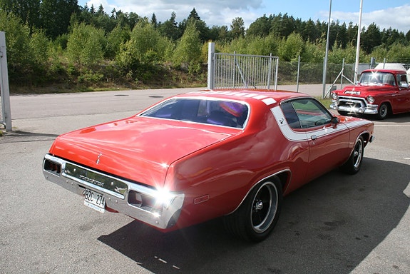 Plymouth Roadrunner 2 of 24