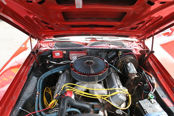 Plymouth Roadrunner 23 of 24