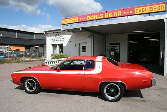 Plymouth Roadrunner 8 of 24