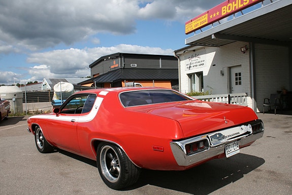 Plymouth Roadrunner 5 of 24