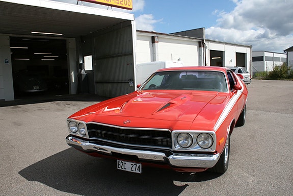 Plymouth Roadrunner 9 of 24