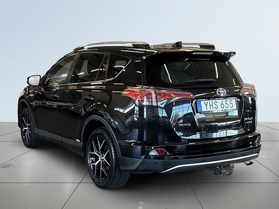 Toyota RAV4 5 of 25