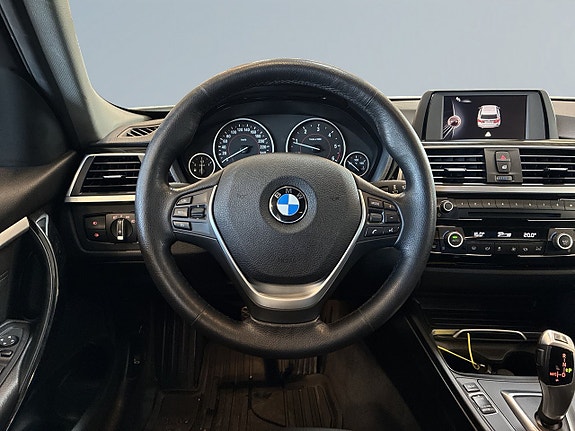 BMW 320d 9 of 22