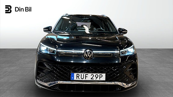 Volkswagen Tiguan 4 of 23