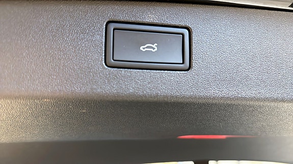 Volkswagen Tiguan 15 of 23