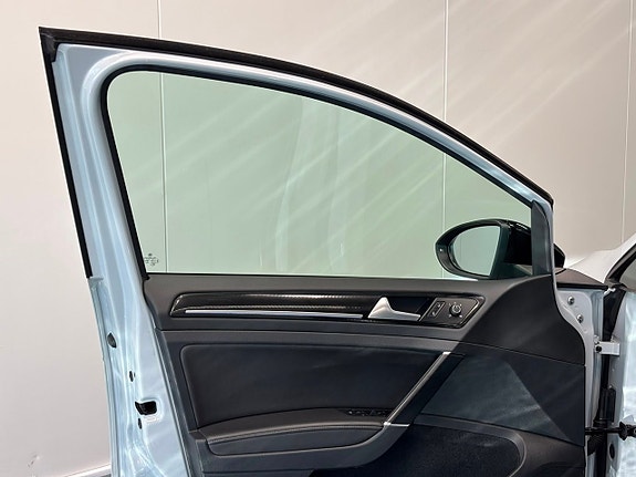 Volkswagen Golf I 14 of 29