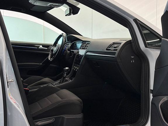 Volkswagen Golf I 27 of 29