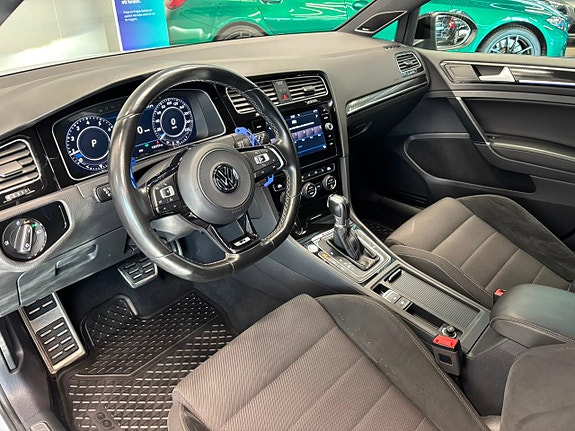 Volkswagen Golf I 13 of 29