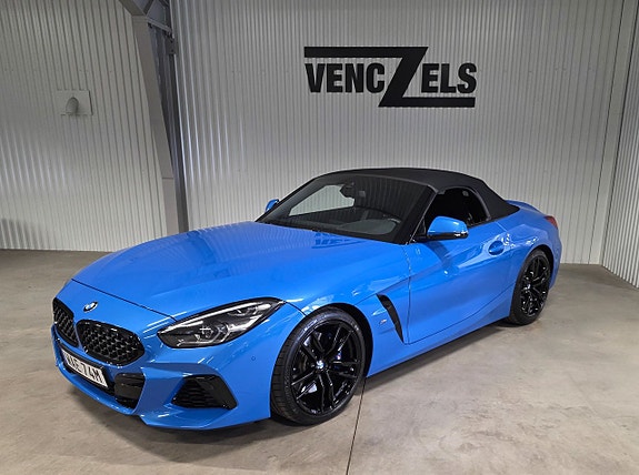 BMW Z4 2 of 11