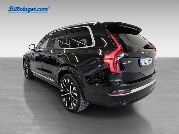 Volvo XC90 4 of 18