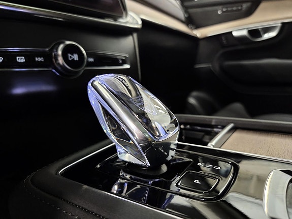Volvo XC90 17 of 18