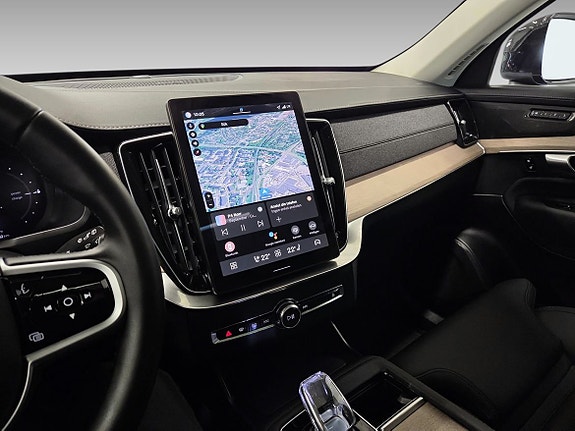 Volvo XC90 9 of 18