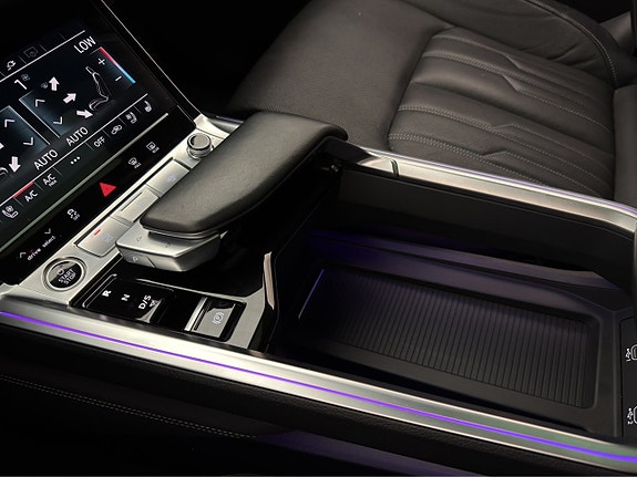 Audi Q8 21 of 30