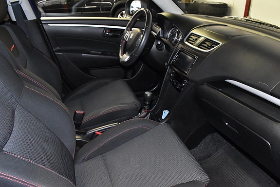 Suzuki Swift 8 of 17