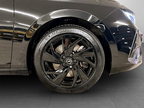 Opel Astra 14 of 15