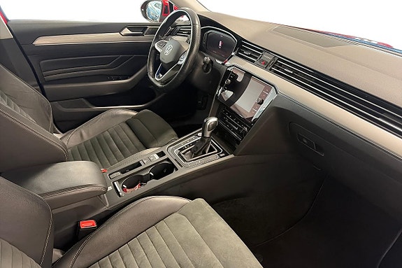 Volkswagen Passat 5 of 11