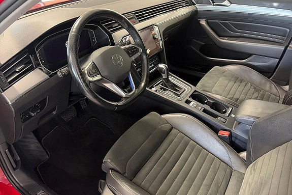 Volkswagen Passat 8 of 11