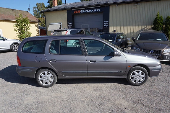 Renault Megane 3 of 7