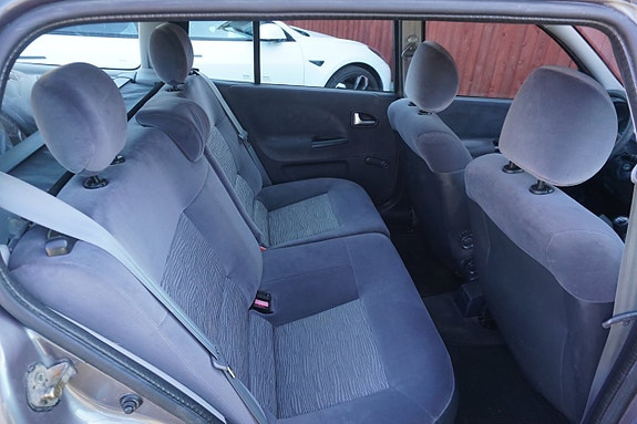 Renault Megane 6 of 7