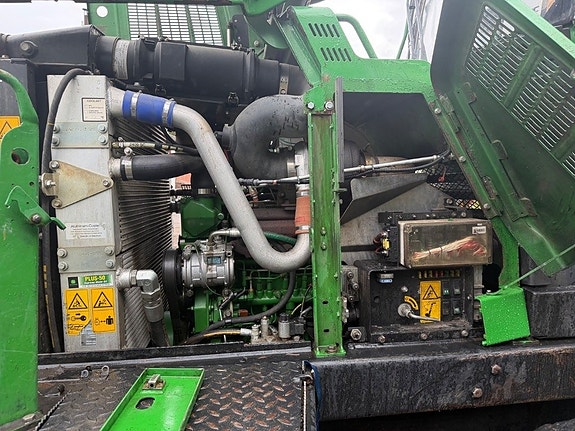 John Deere 1210 E 13 of 15