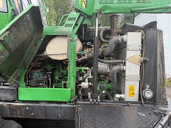 John Deere 1210 E 15 of 15