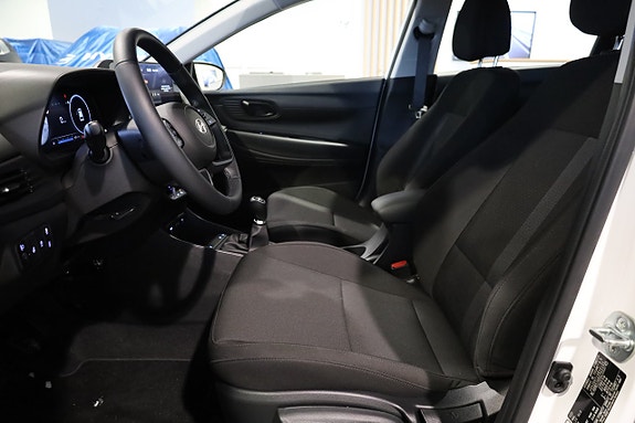 Hyundai i20 7 of 19