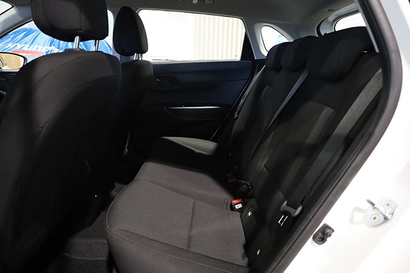 Hyundai i20 8 of 19