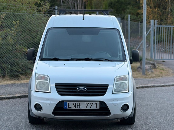 Ford Transit Connect 7 of 16
