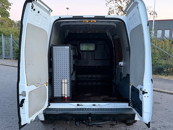 Ford Transit Connect 11 of 16